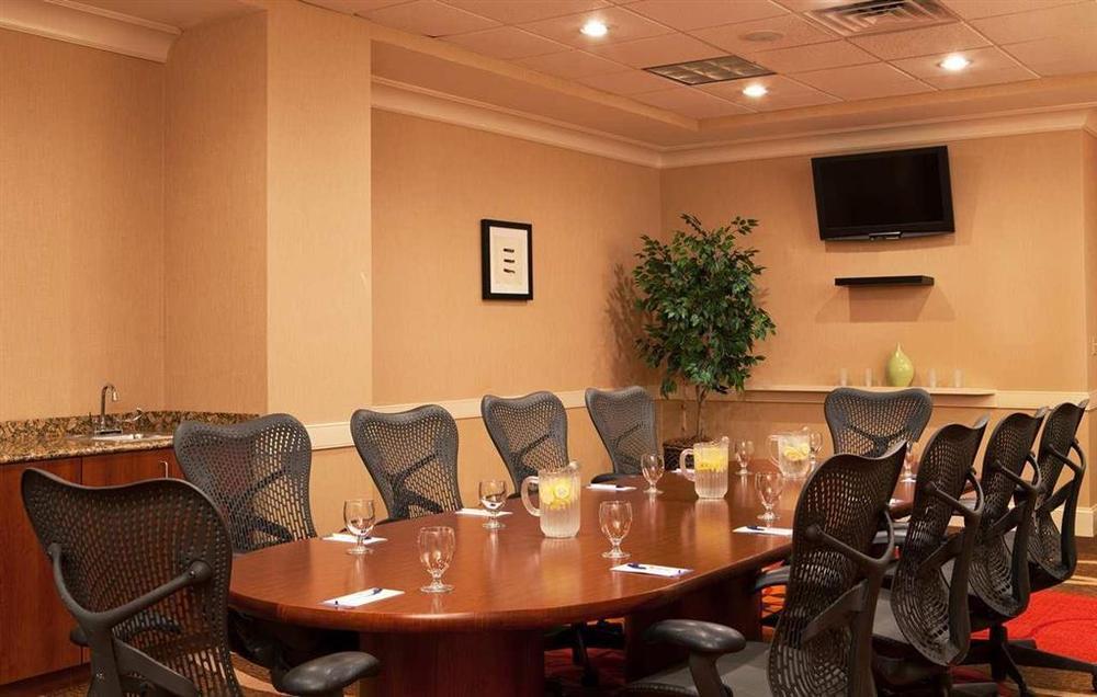Hilton Garden Inn Philadelphia-Fort Washington Udogodnienia zdjęcie