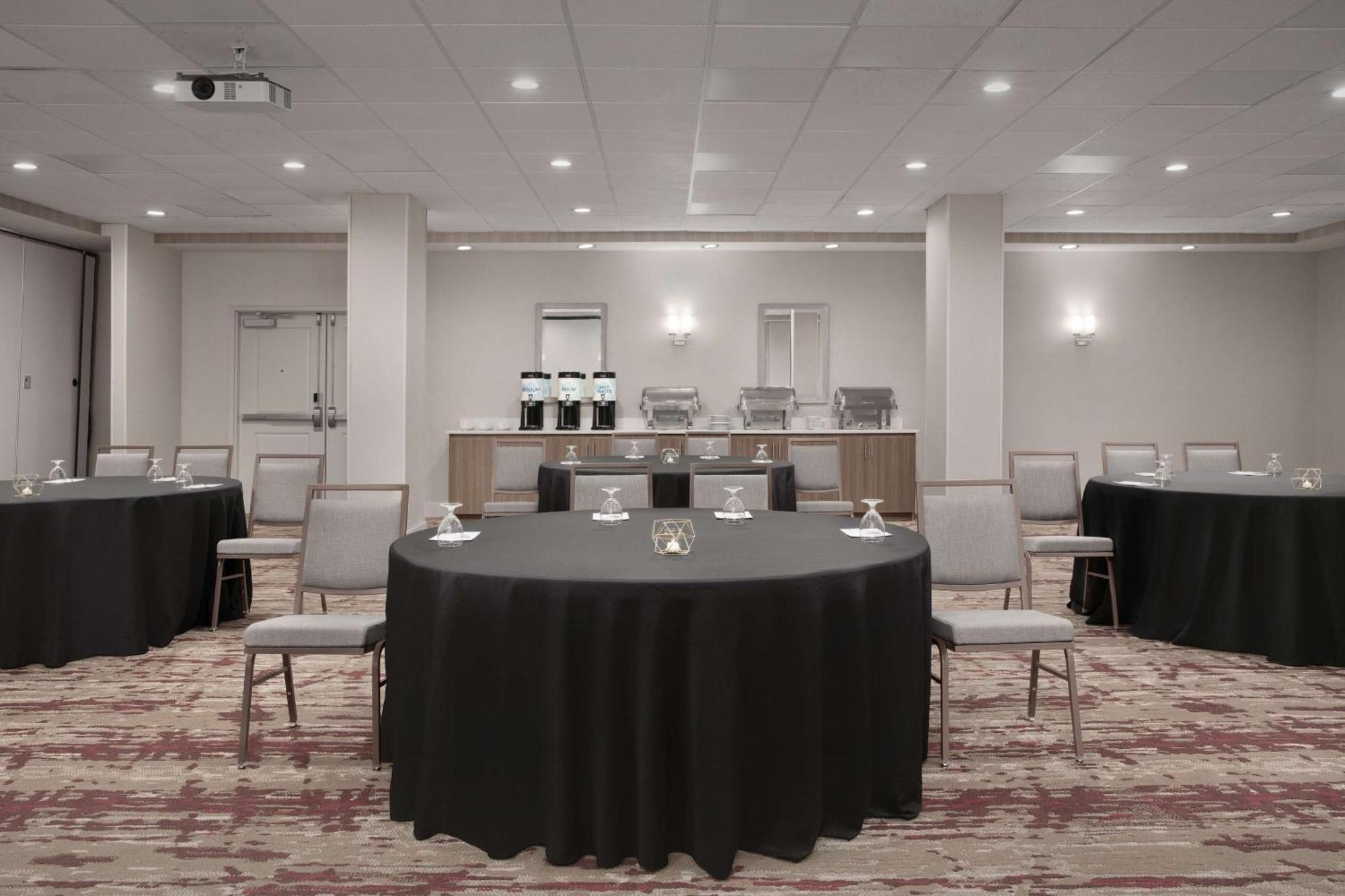 Hilton Garden Inn Philadelphia-Fort Washington Zewnętrze zdjęcie