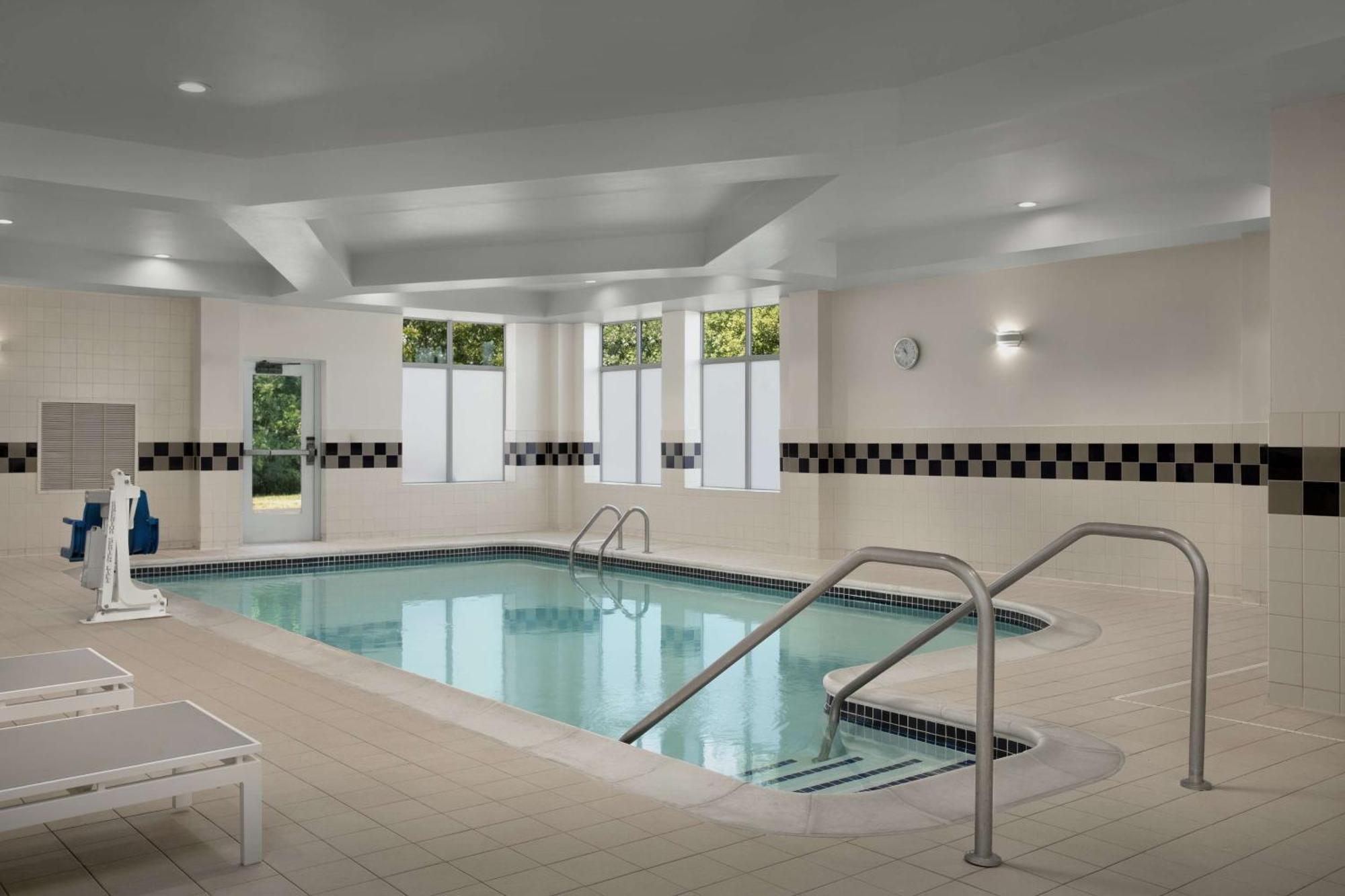 Hilton Garden Inn Philadelphia-Fort Washington Zewnętrze zdjęcie